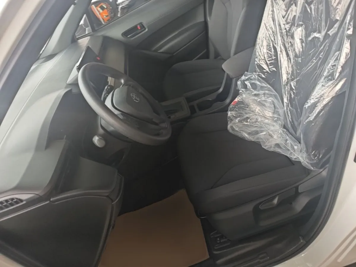 TOYOTA COROLLA CROSS 2025