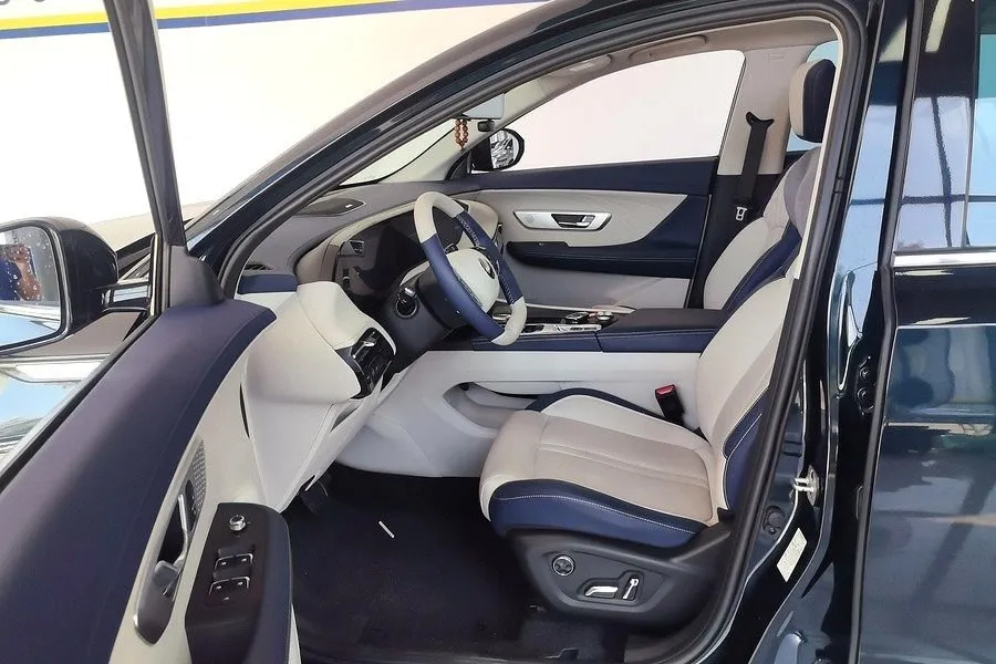 DONGFENG AEOLUS HUGE 2023