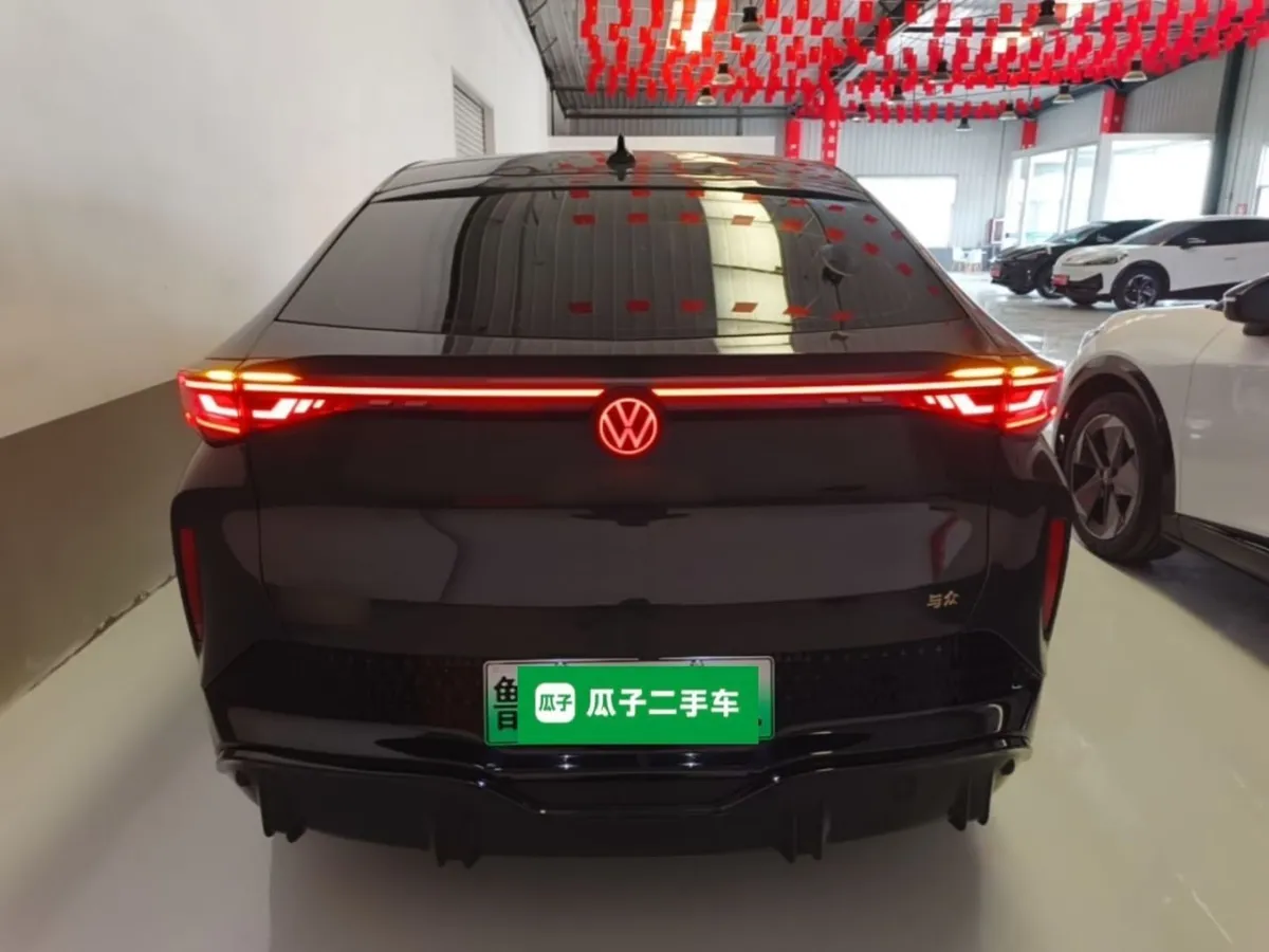 VOLKSWAGEN ID 2024