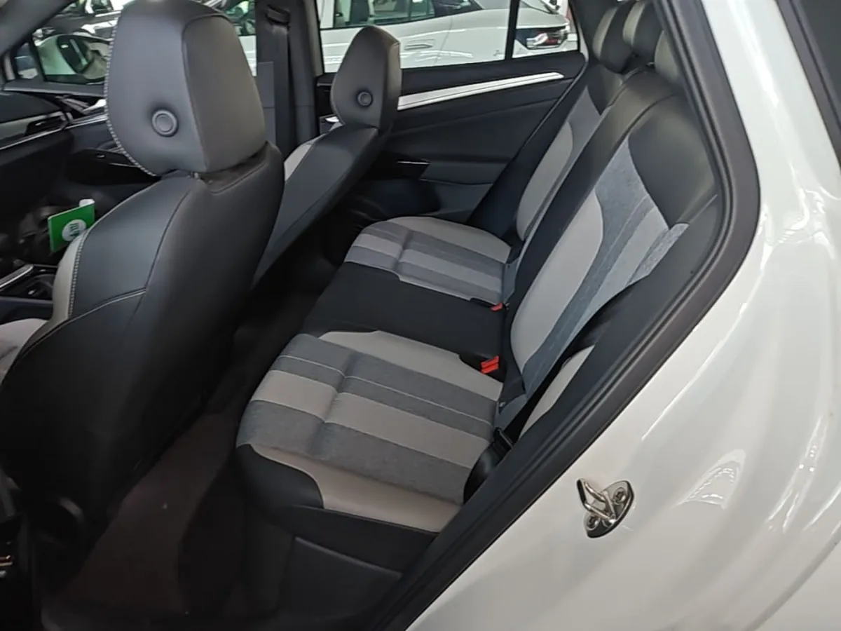 VOLKSWAGEN ID 2025