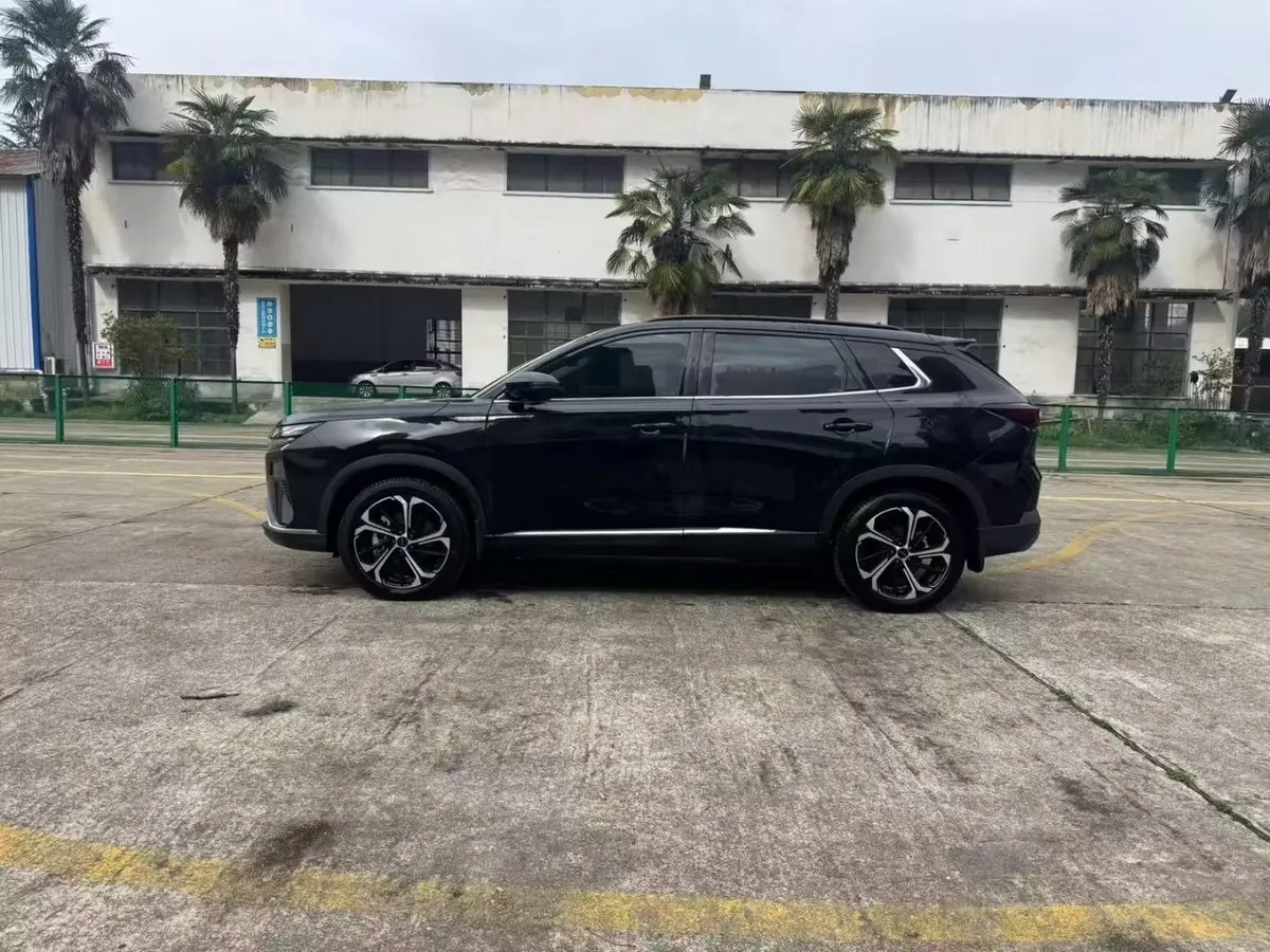 DONGFENG AEOLUS HUGE 2022
