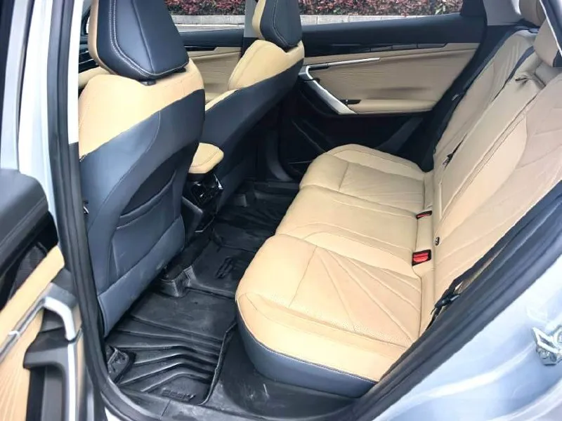 GEELY BOYUE L PREMIUM 2023