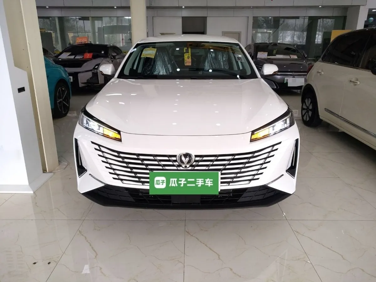 CHANGAN EADO PHEV 2025