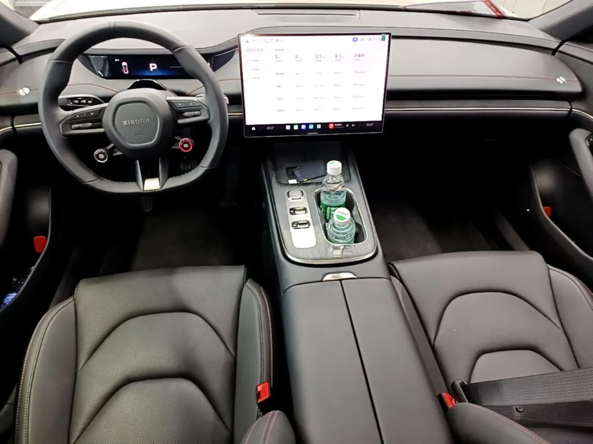 XIAOMI AUTO SU7 2025