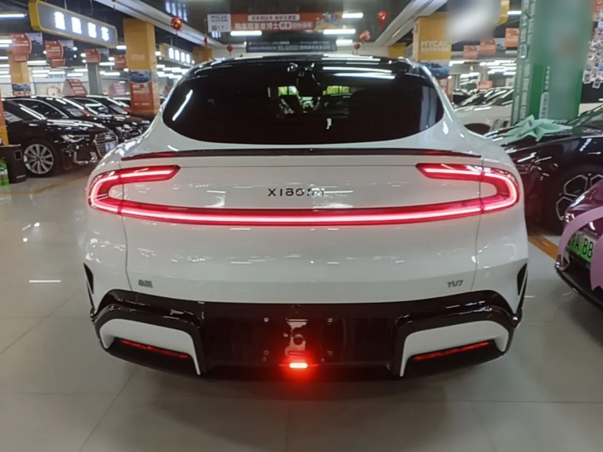 XIAOMI AUTO YU7 2025