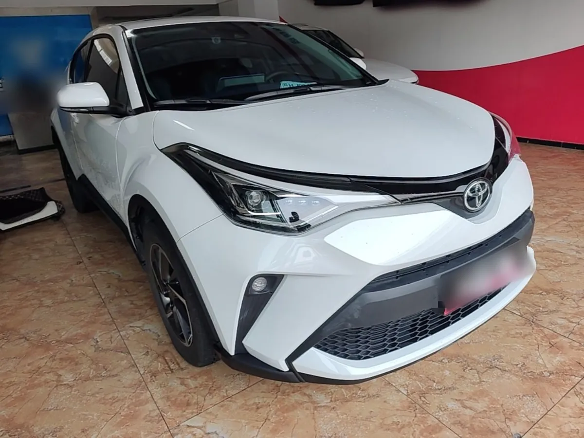 TOYOTA C-HR LUXURY 2023