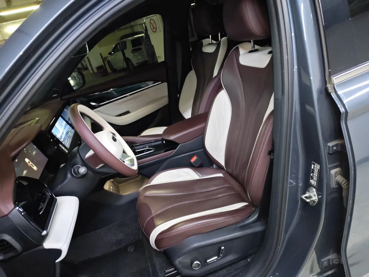 GEELY MONJARO 2021