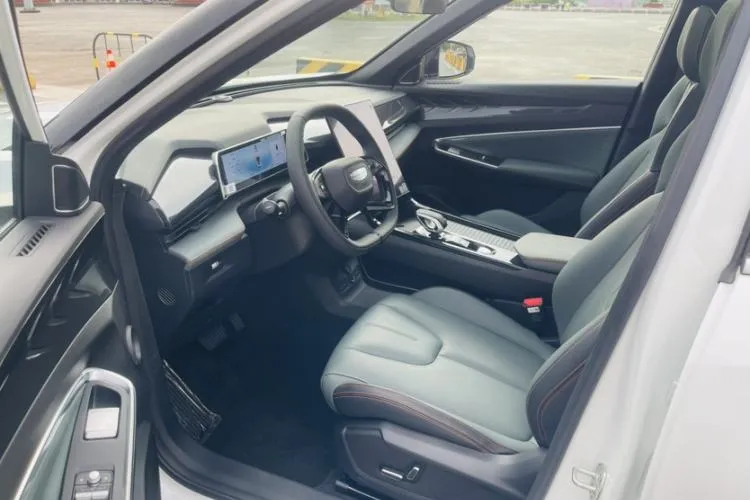GEELY AUTO BOYUE COOL 2024