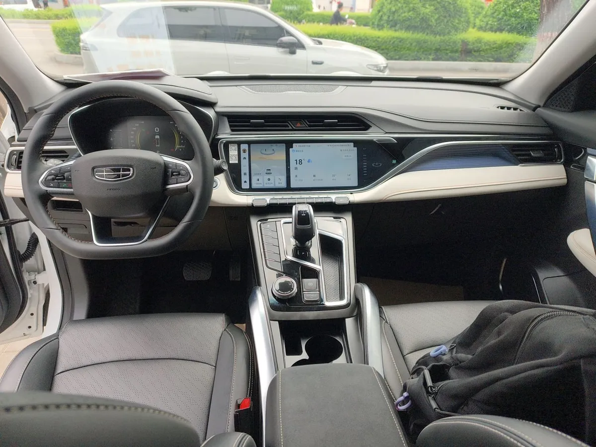 GEELY AUTO BOYUE X 2021