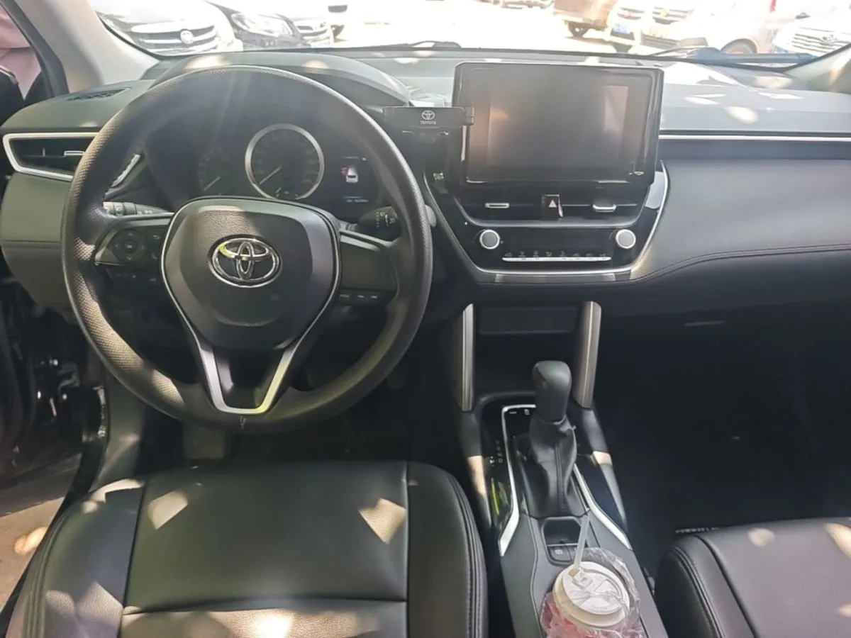 TOYOTA FRONTLANDER ELITE 2022