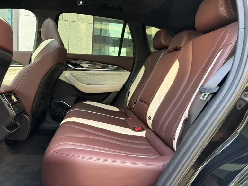 GEELY MONJARO 2021