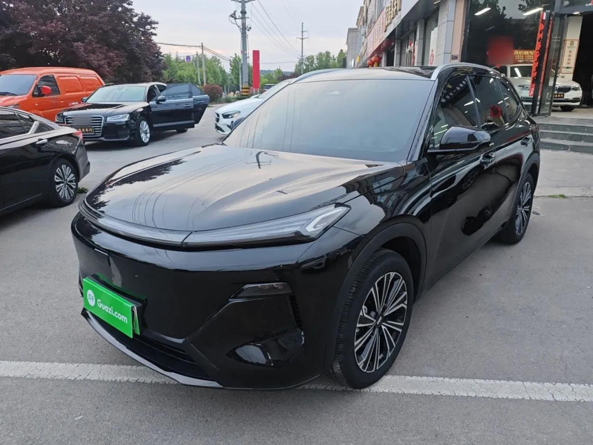 GEELY GALAXY STARSHIP EM-I GALAXY STARSHIP 7 EM-I 2025