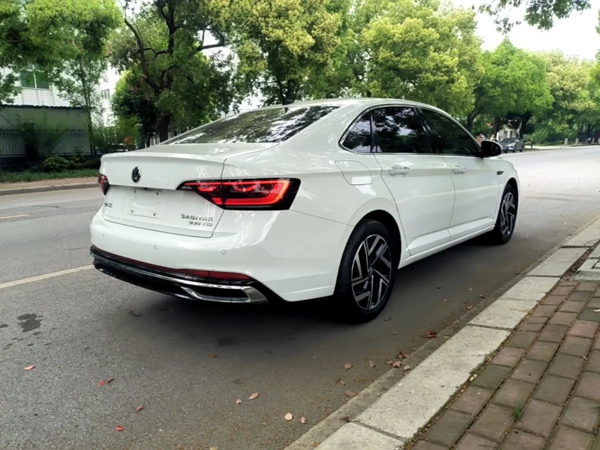 VOLKSWAGEN SAGITAR 2023