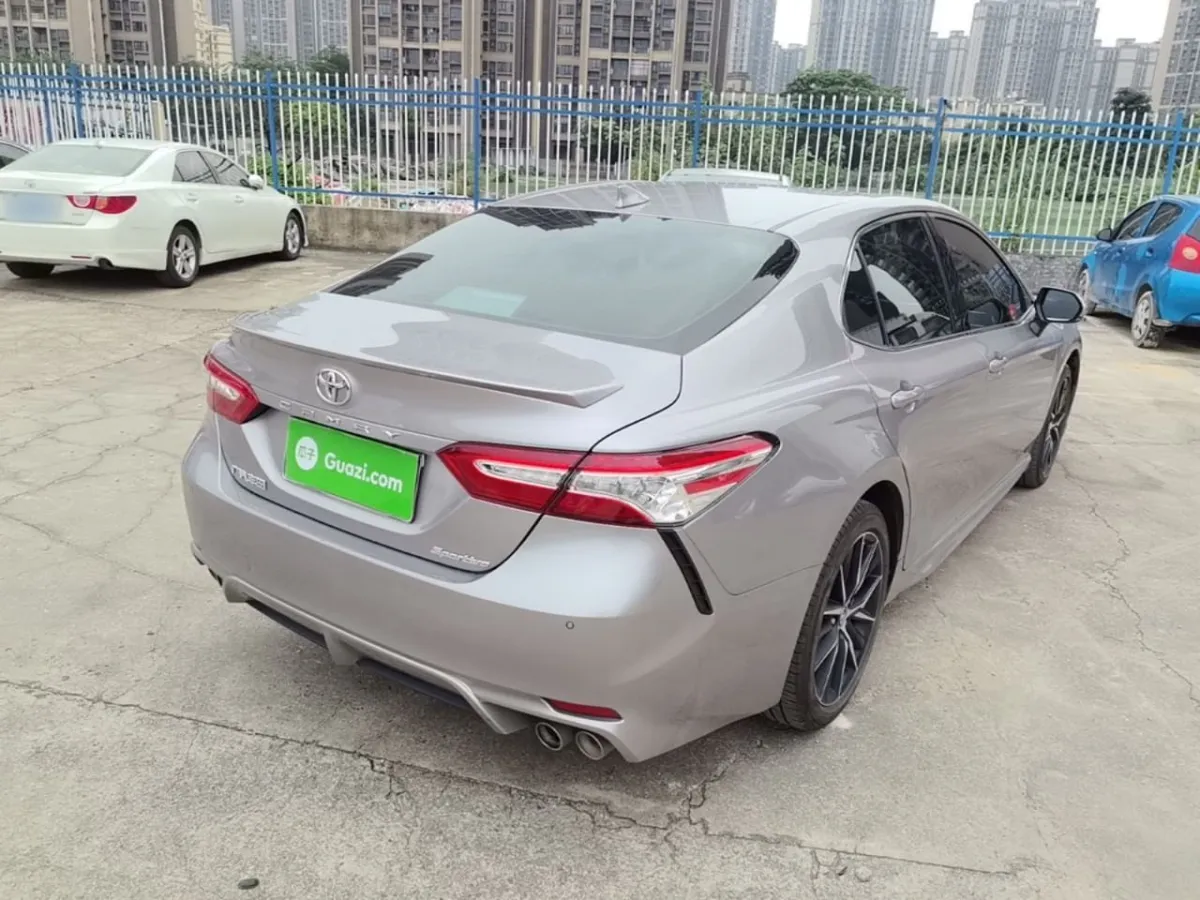 TOYOTA CAMRY SE 2022