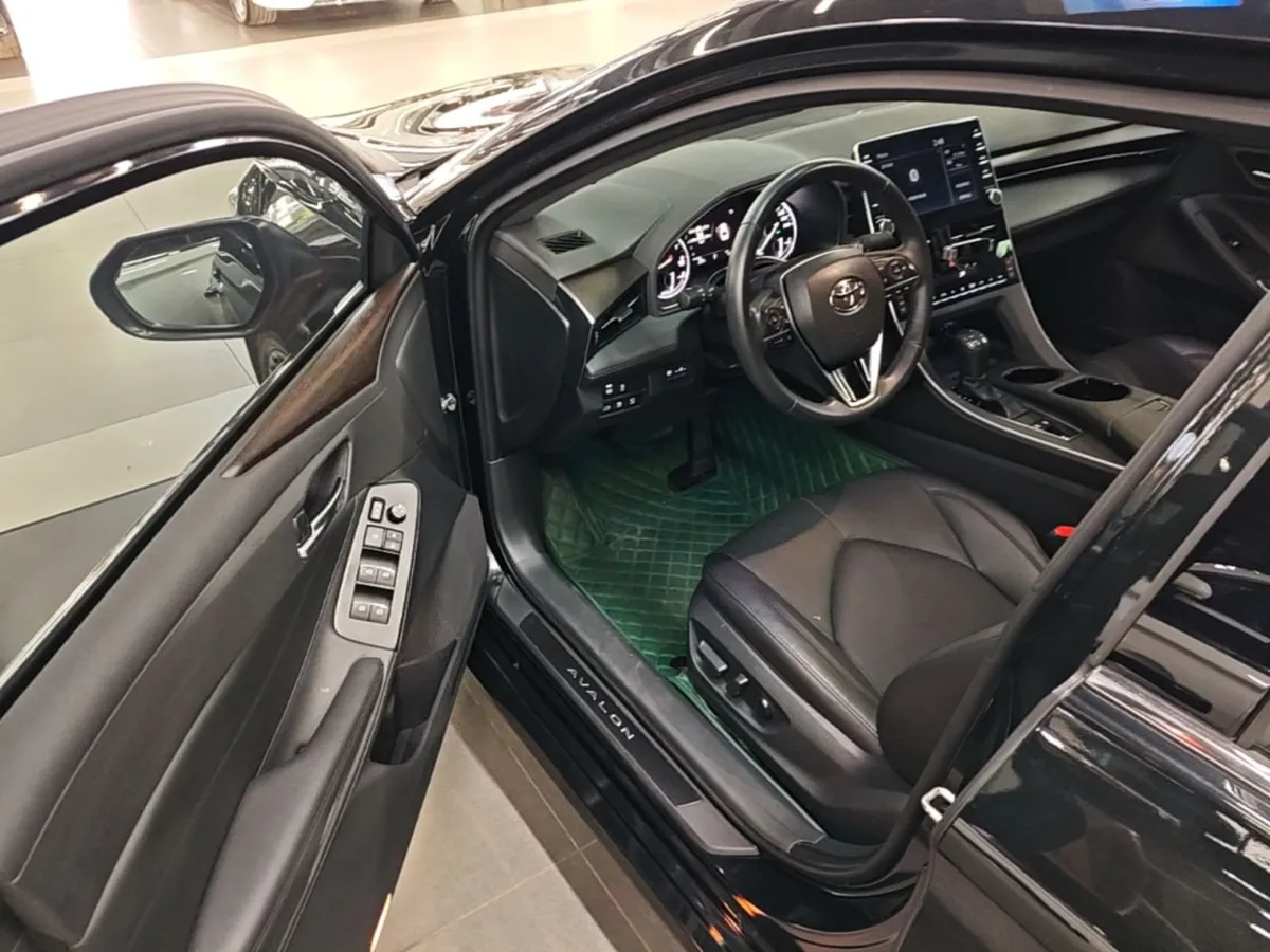 TOYOTA AVALON PREMIUM 2022