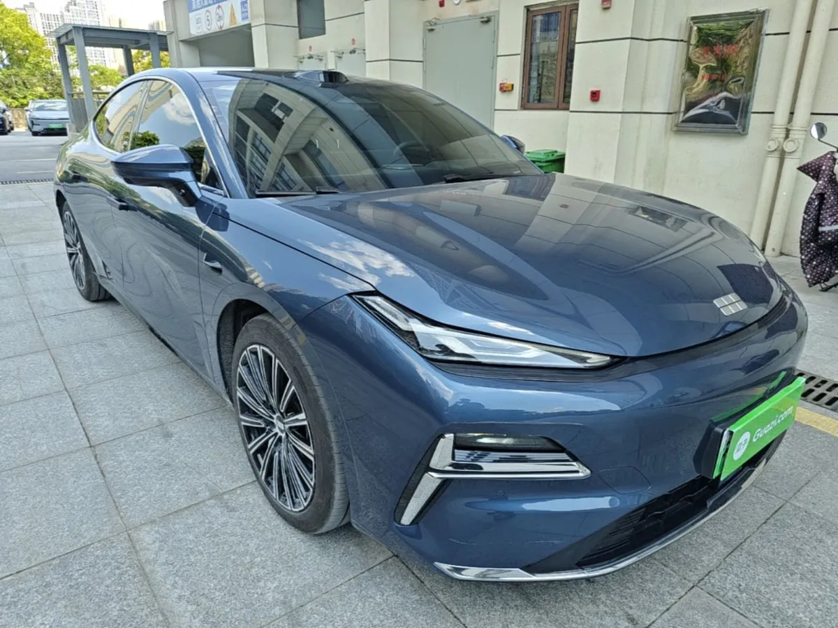 GEELY GALAXY STAR 8 2025