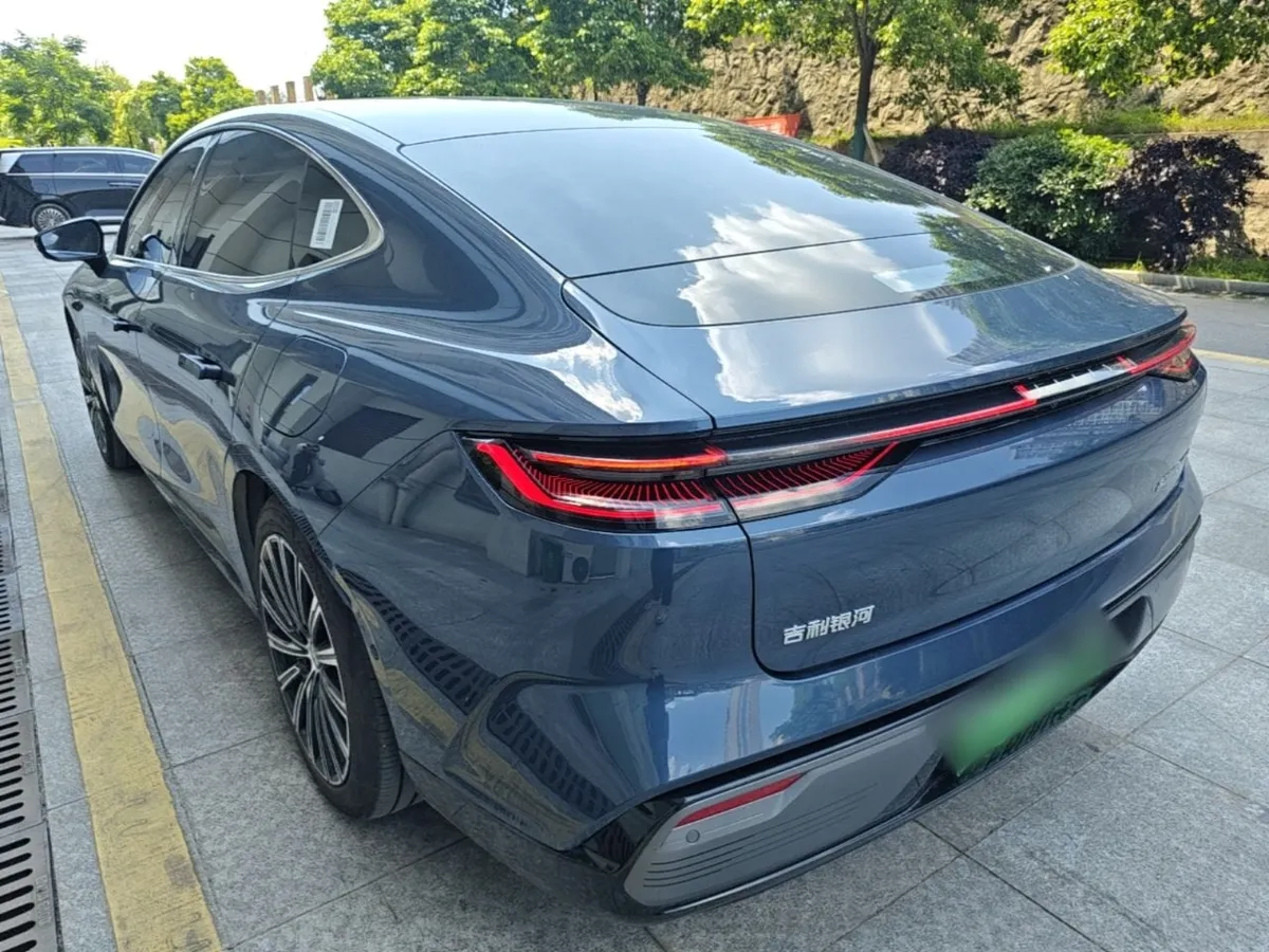 GEELY GALAXY STAR 8 2025