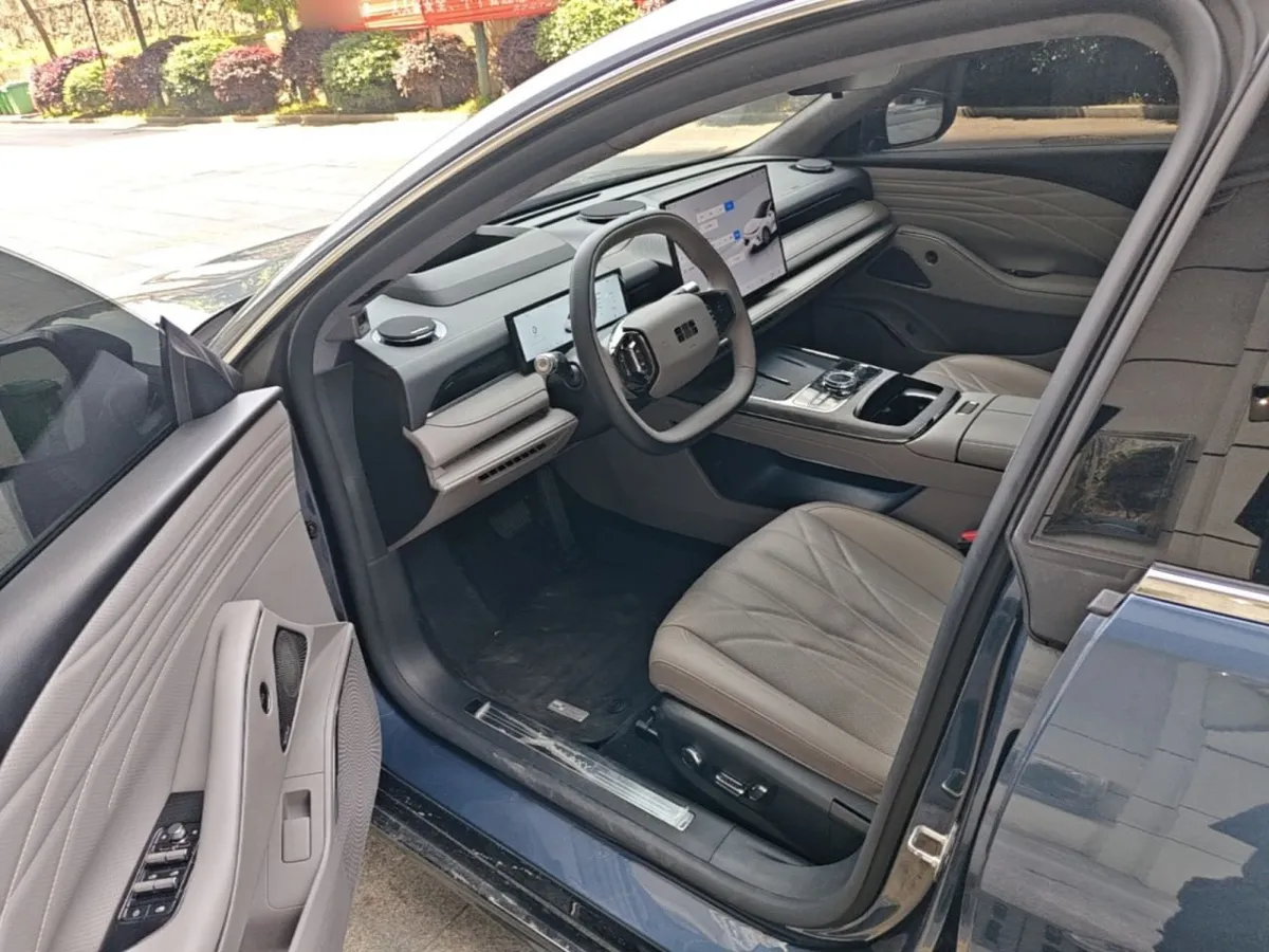 GEELY GALAXY STAR 8 2025