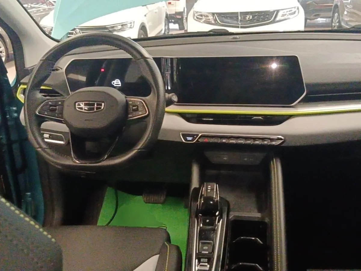 GEELY AUTO COOLRAY 2022