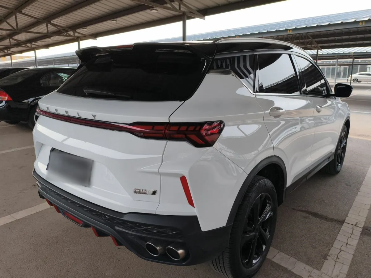 GEELY COOLRAY 2022