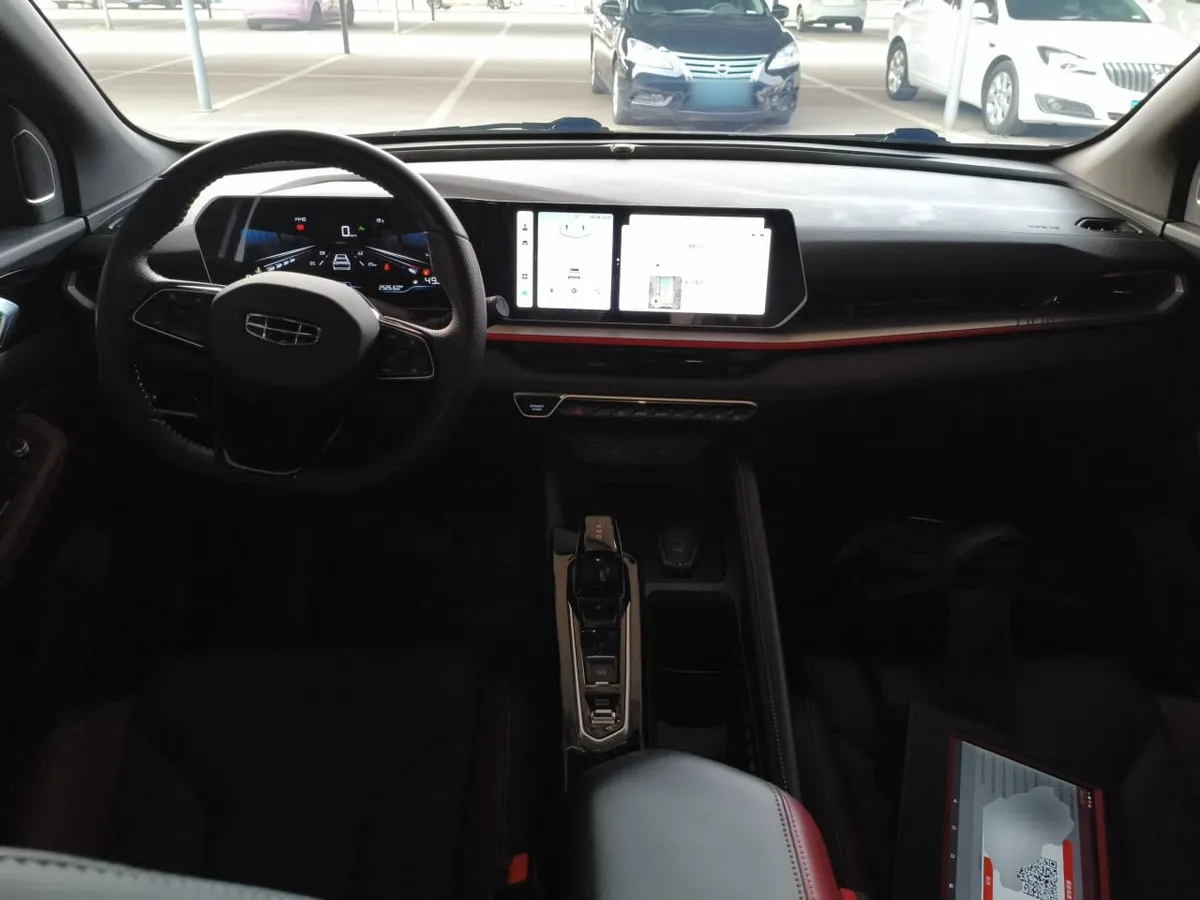 GEELY COOLRAY 2022