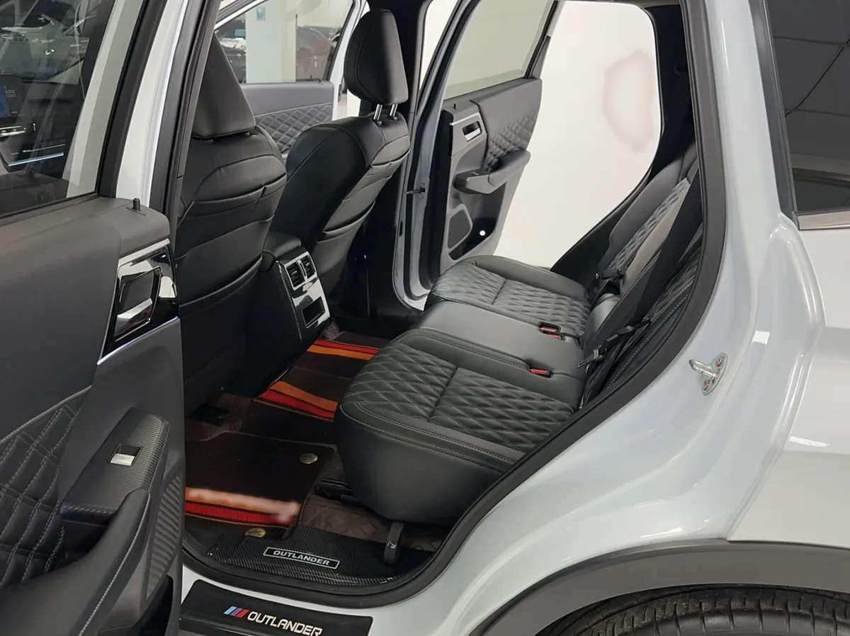 MITSUBISHI OUTLANDER PRESTIGE 2022