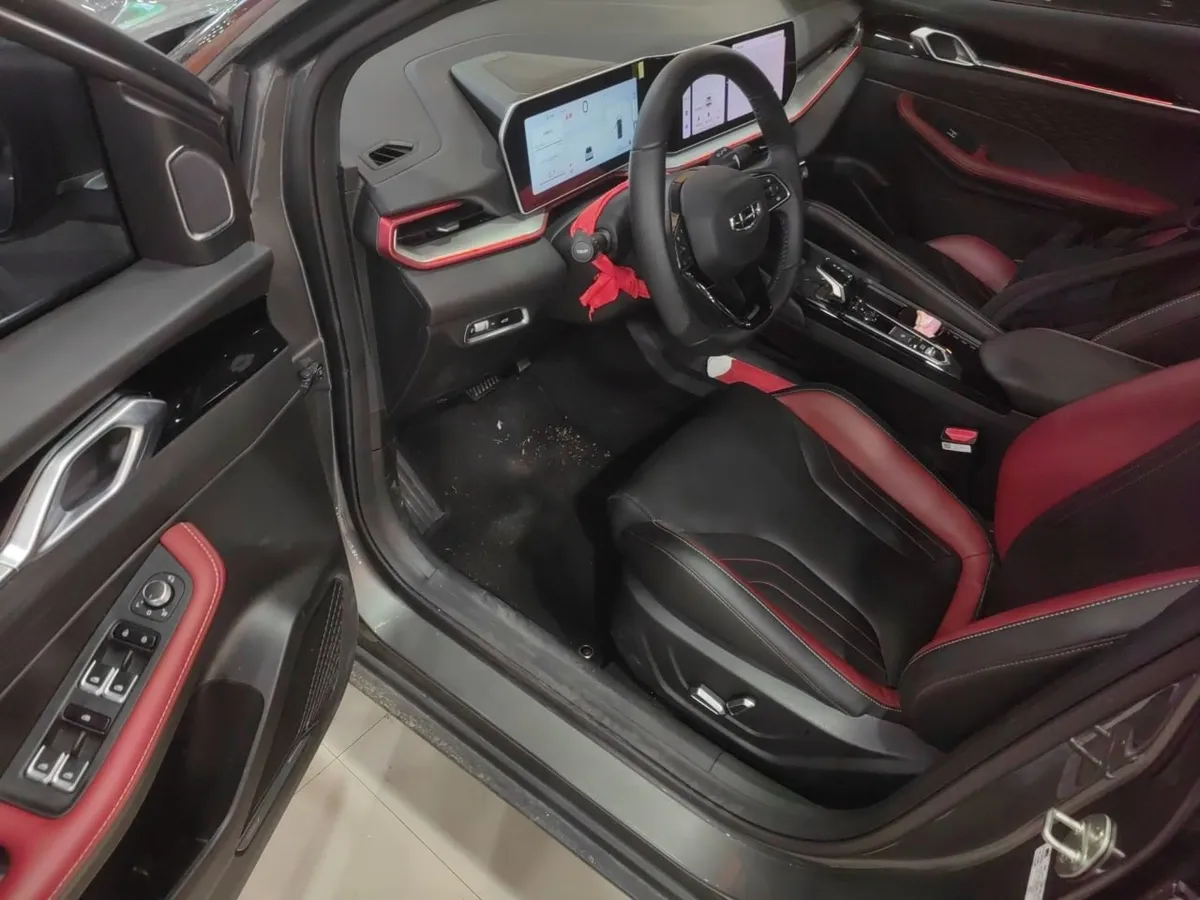 GEELY AUTO COOLRAY 2022
