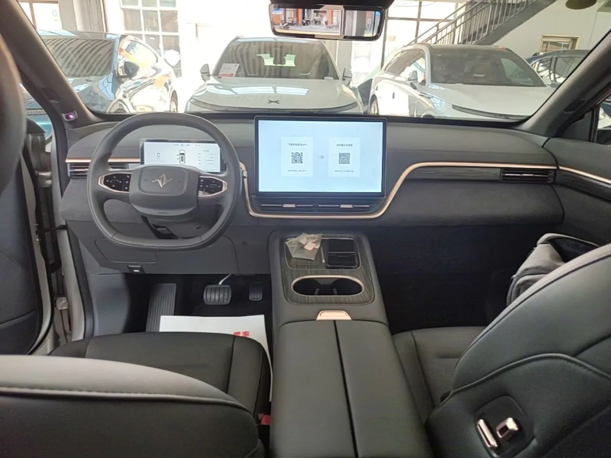 DONGFENG eπ 008 2024