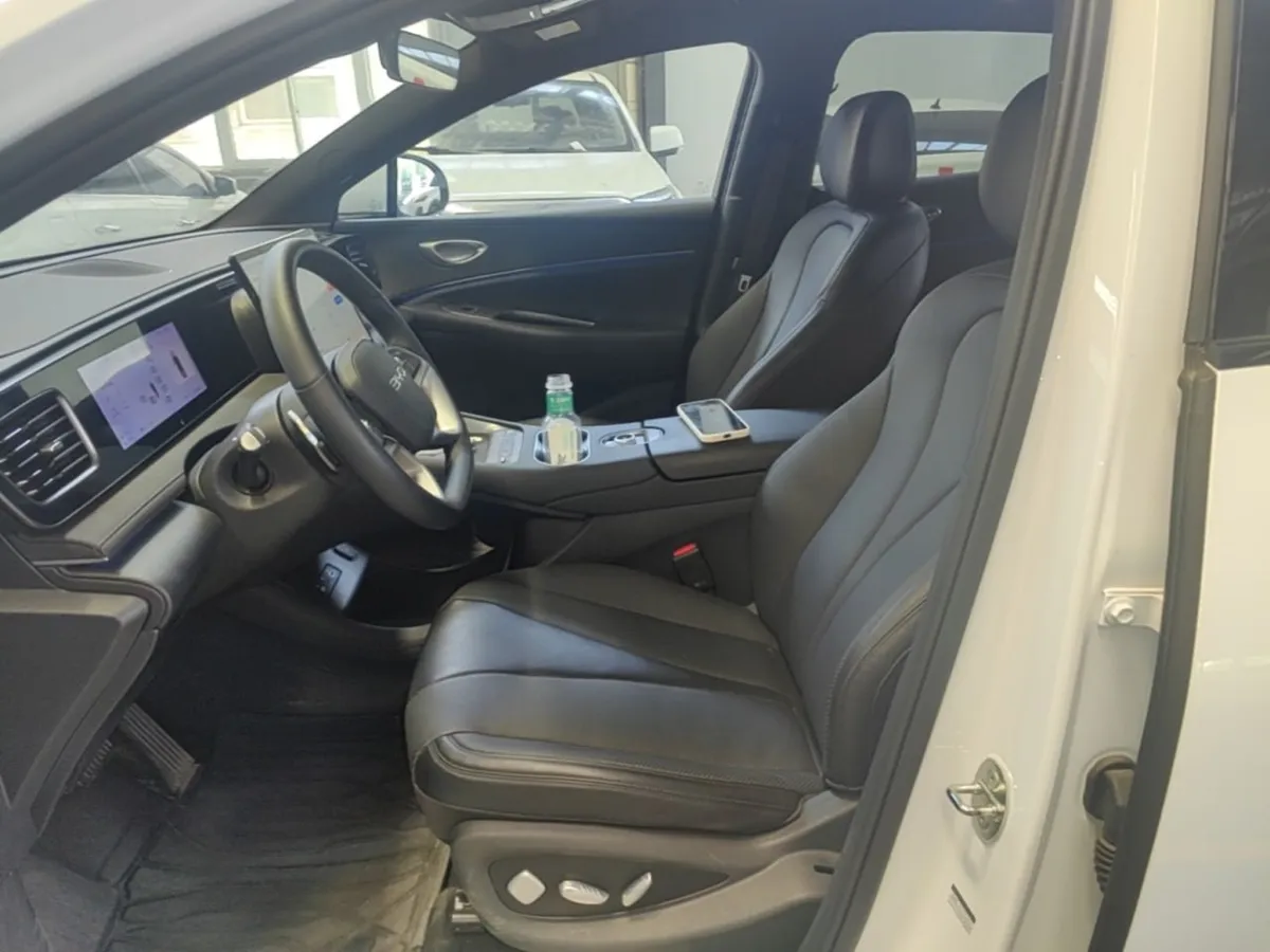 BYD SEALION 06 2025