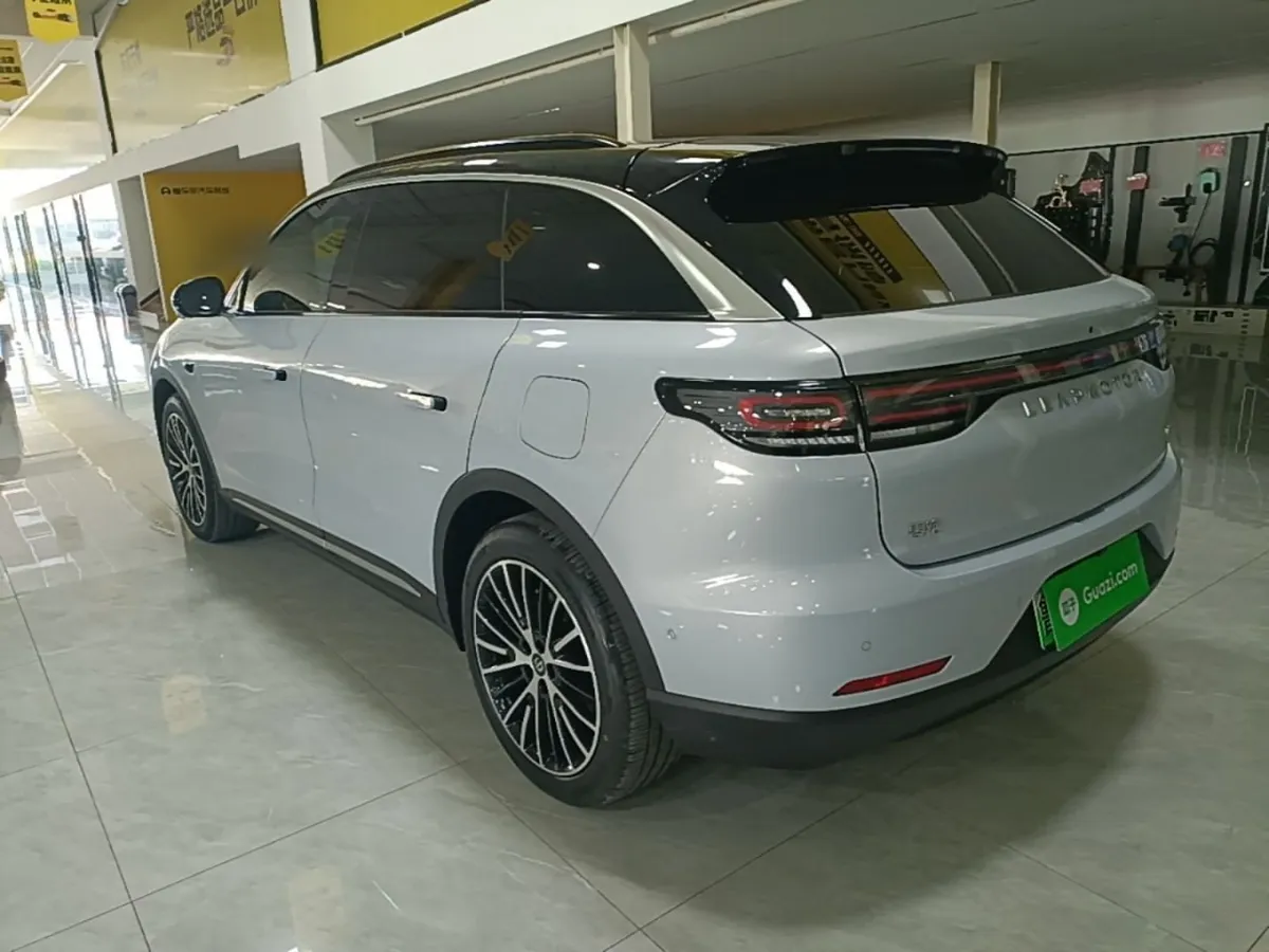 LEAPMOTOR C11 PRESTIGE 2025