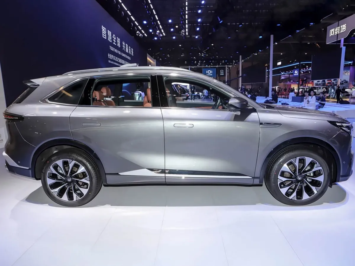 CHANGAN CS75PLUS 2025