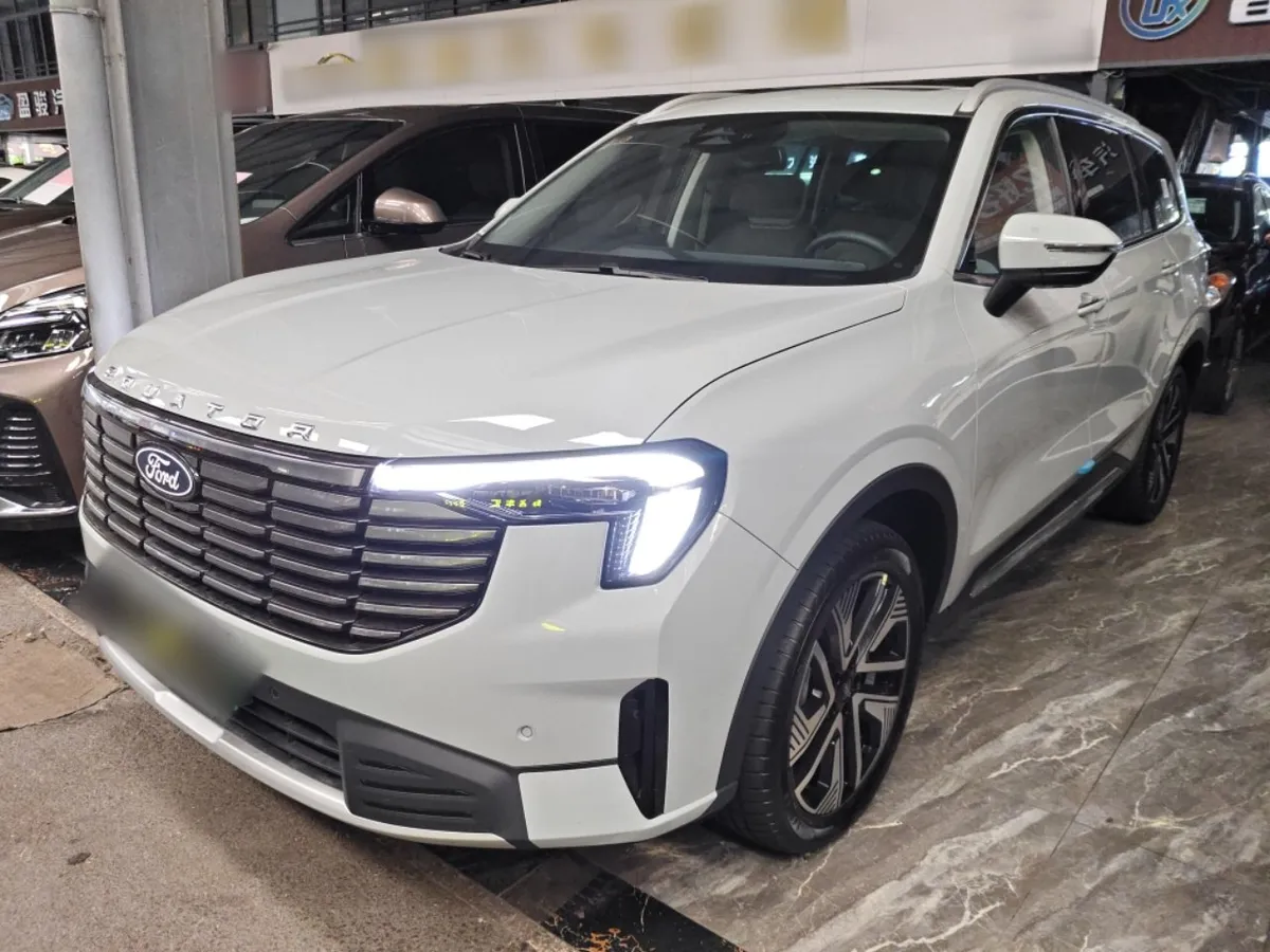FORD EQUATOR LUXURY 2025