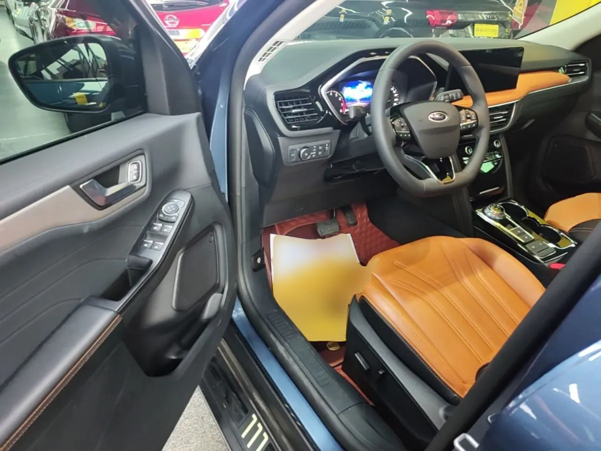 FORD ESCAPE 2024
