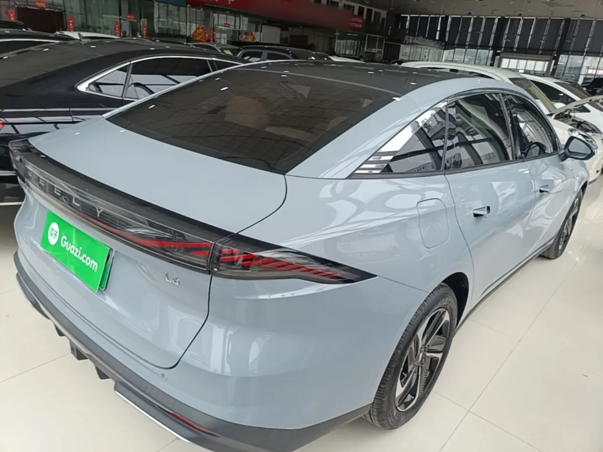 GEELY GALAXY L6 2023
