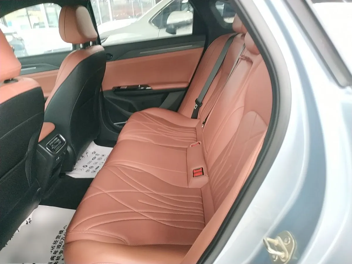 GEELY GALAXY L6 2025