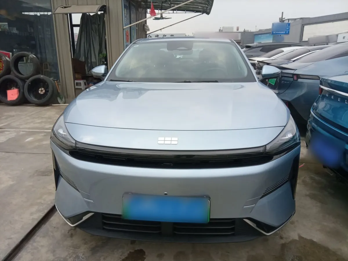 GEELY GALAXY L6 2025