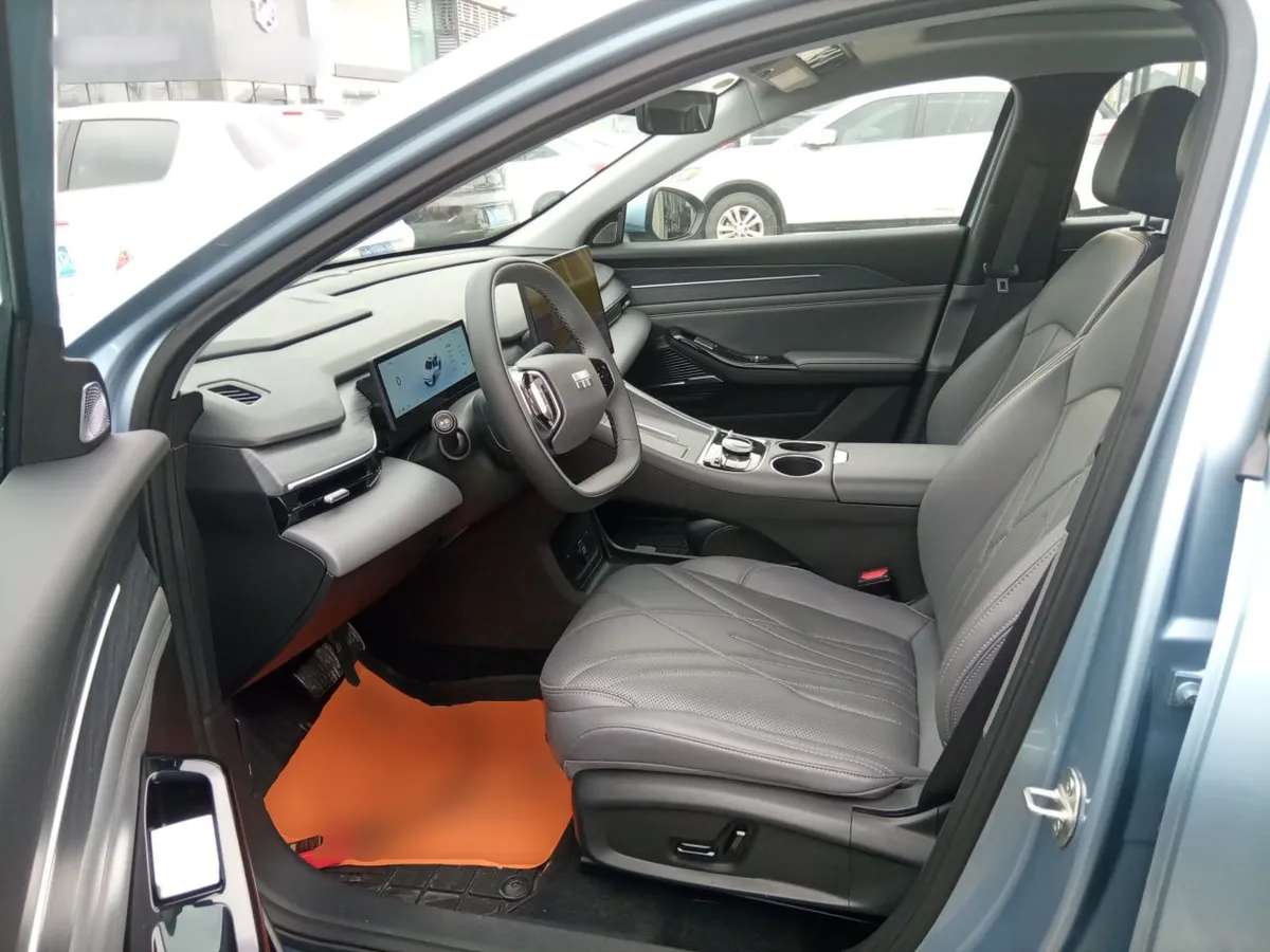 GEELY GALAXY L6 2025