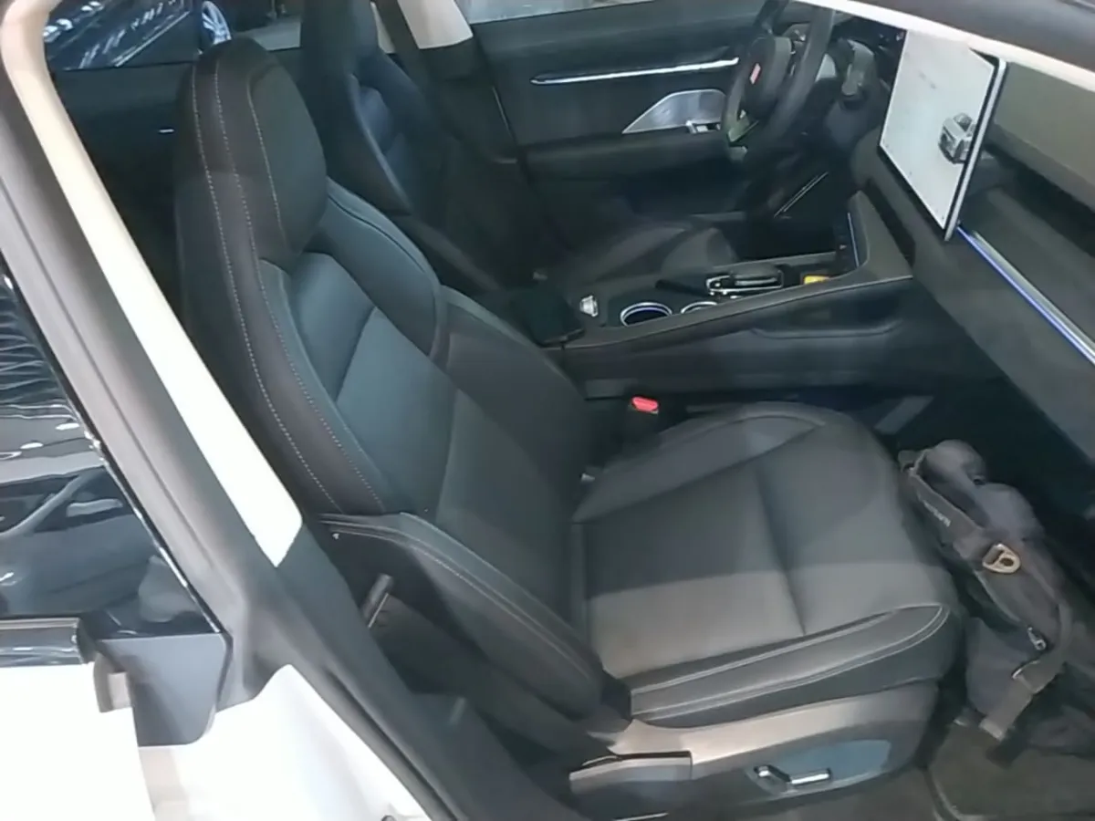 ZEEKR 001 2022