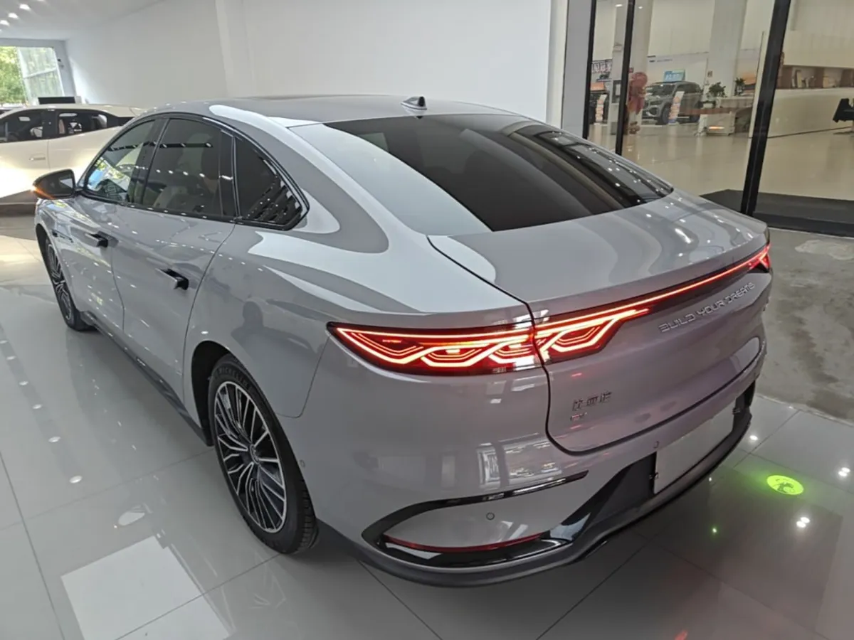 BYD HAN 2024
