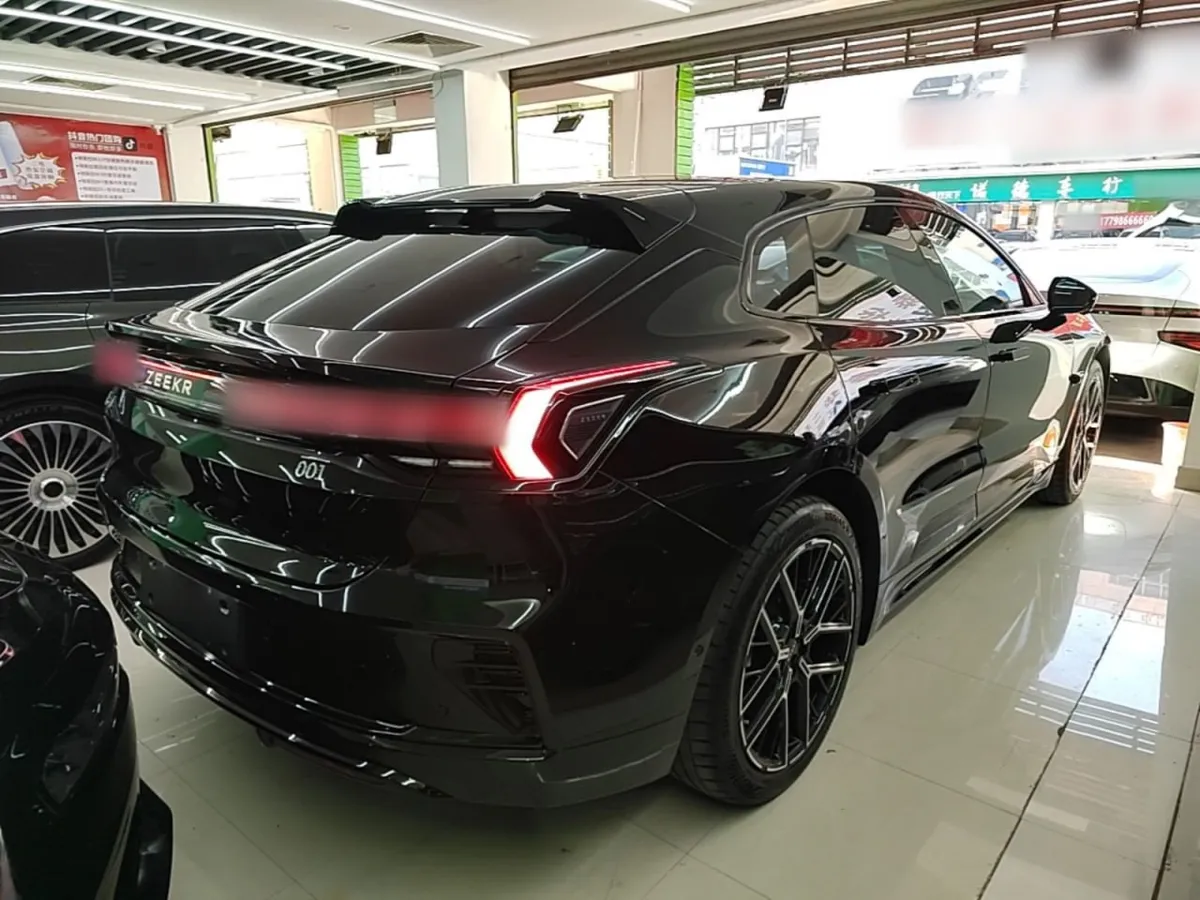 ZEEKR 001 2026