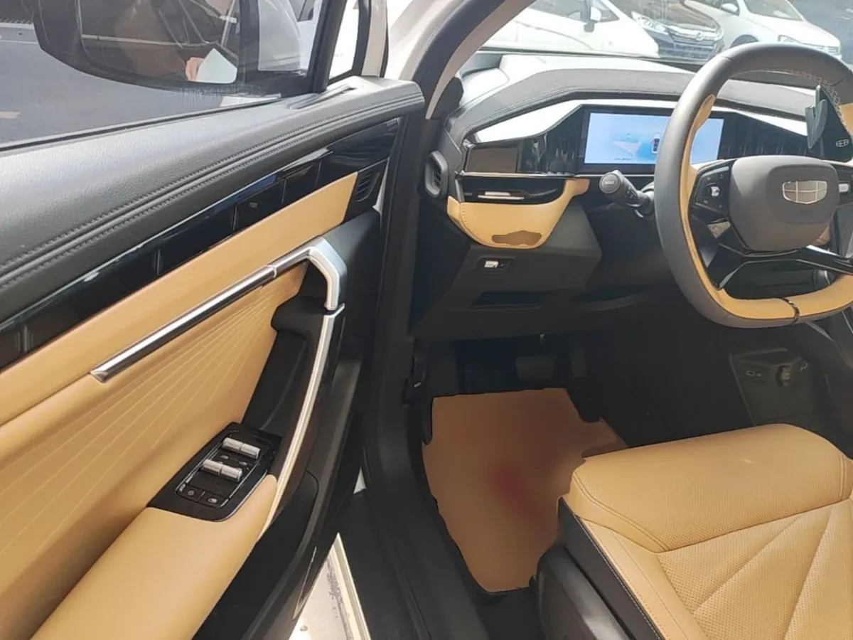 GEELY BOYUE L PRESTIGE 2022