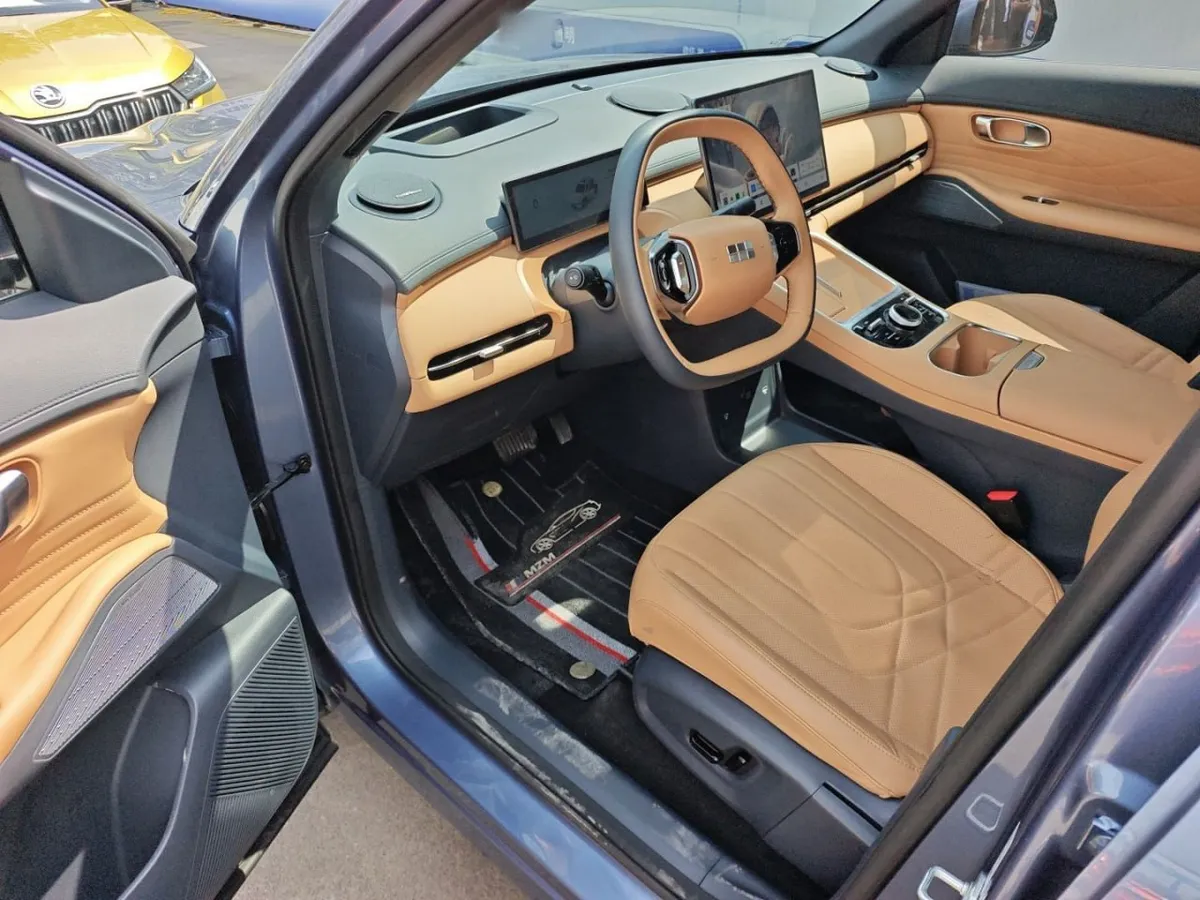 GEELY GALAXY STARSHIP EM-I GALAXY STARSHIP 7 EM-I 2025