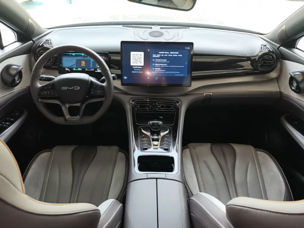 BYD FRIGATE PREMIUM 2023