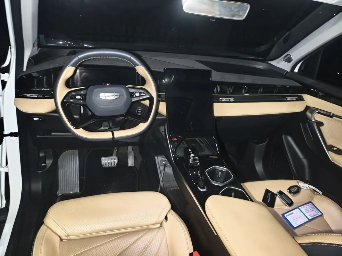 GEELY BOYUE L 2024