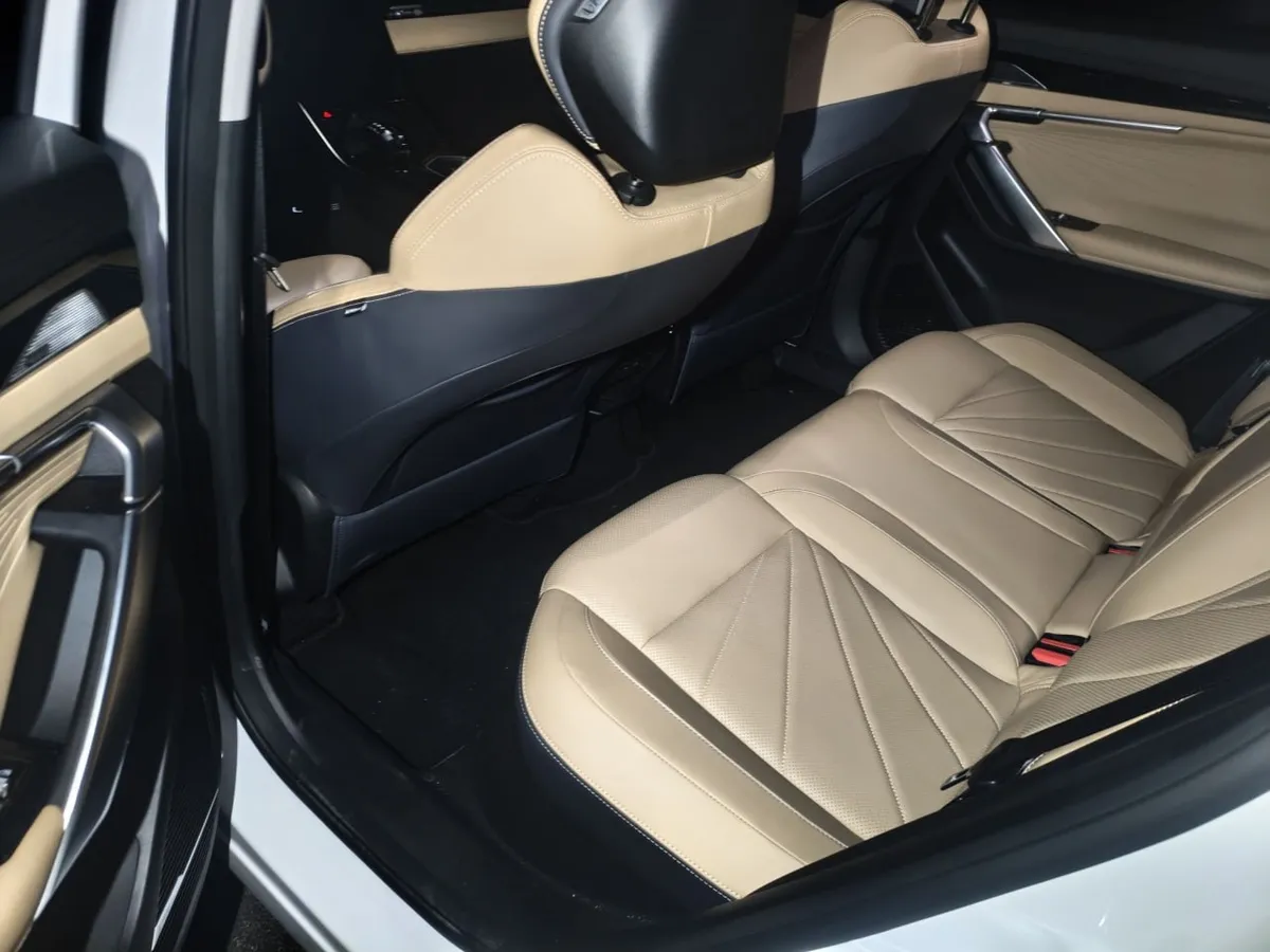 GEELY BOYUE L 2024