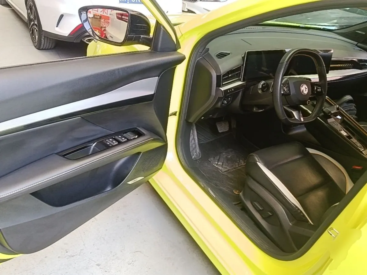 MG 5 SCORPIO 2022