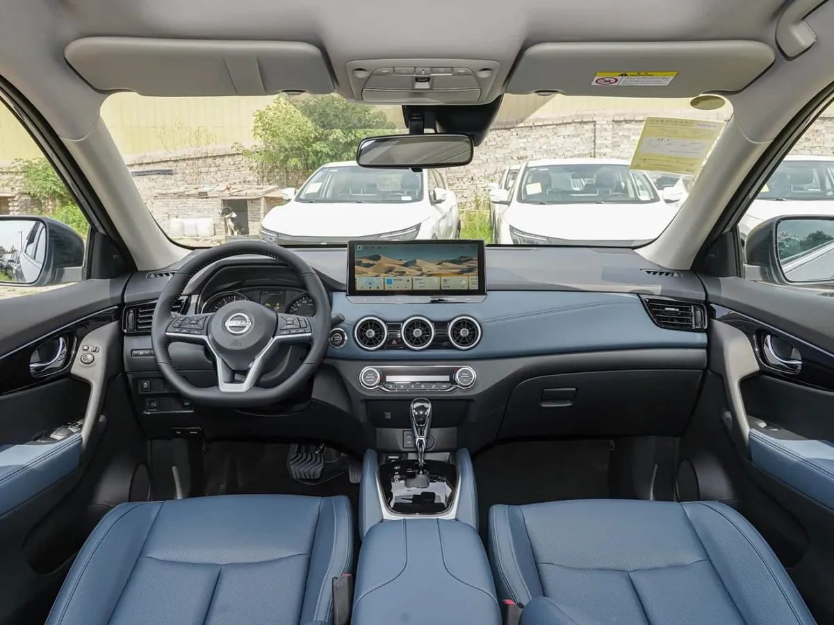 NISSAN X- TRAIL 2025