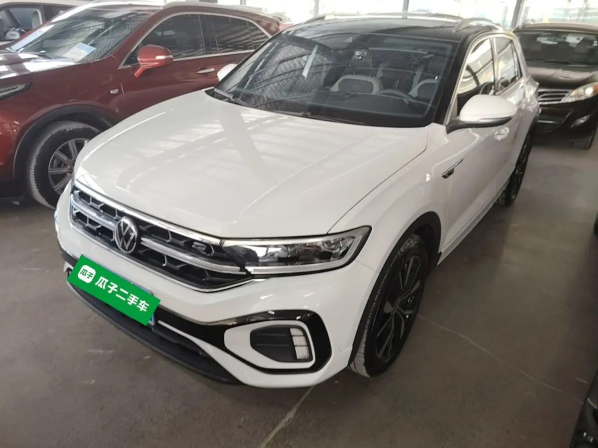 VOLKSWAGEN T-ROC 2023
