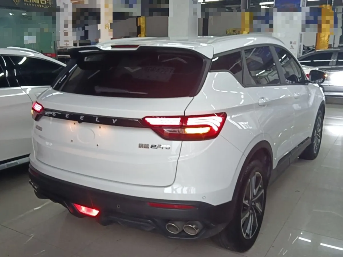 GEELY AUTO COOLRAY NEW ENERGY 2022