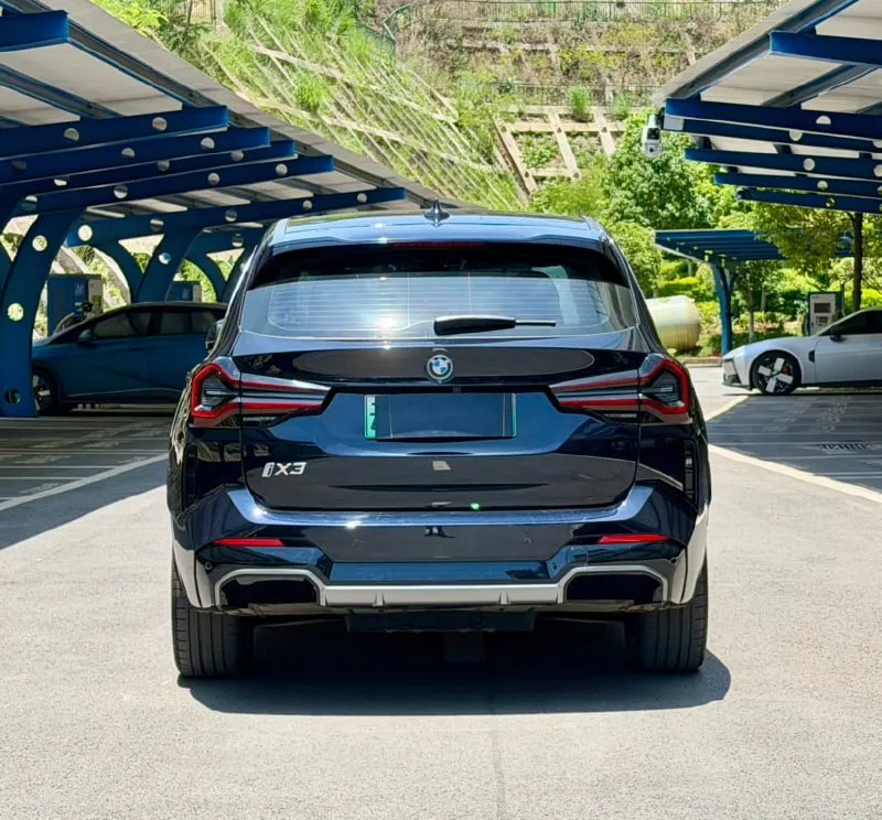 BMW IX3 2024